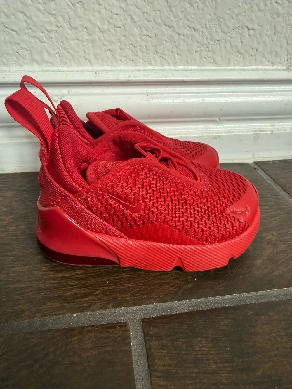 Nike Air Max 270 red trainers